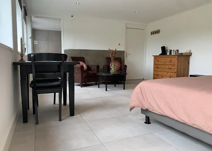 Bed & Breakfast \'Tuus Op Tessel\'